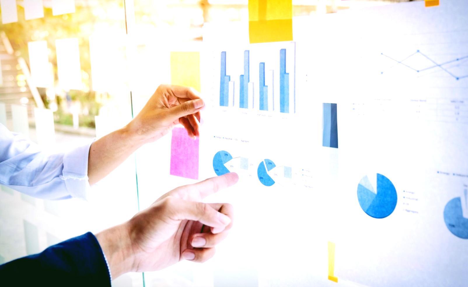 SEO analytics infographic reference